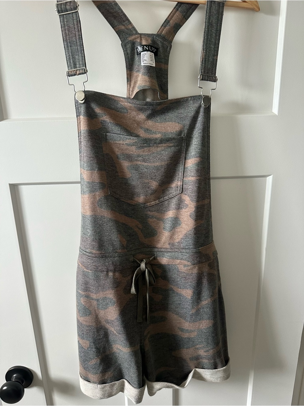 VENUS Camouflage Racerback Tank in Taupe and Gray
